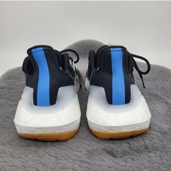 New Adidas Parley X Ultraboost 22 Women's Running Shoes Size 8